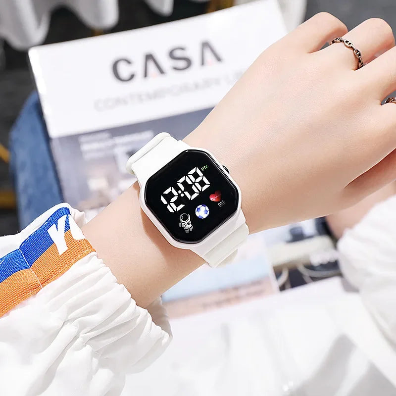 Reloj LED Deportivo Digital Spaceman para Niños