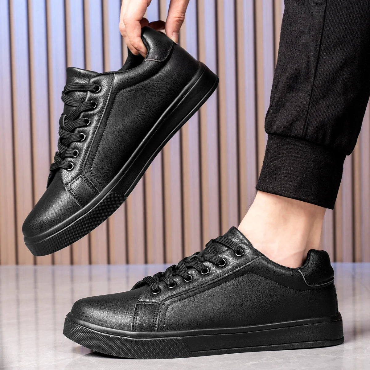 Zapatos de cuero para hombre, zapatillas de deporte informales de tendencia, zapatillas de ocio transpirables para hombre, calzado antideslizante, zapatos vulcanizados para hombre