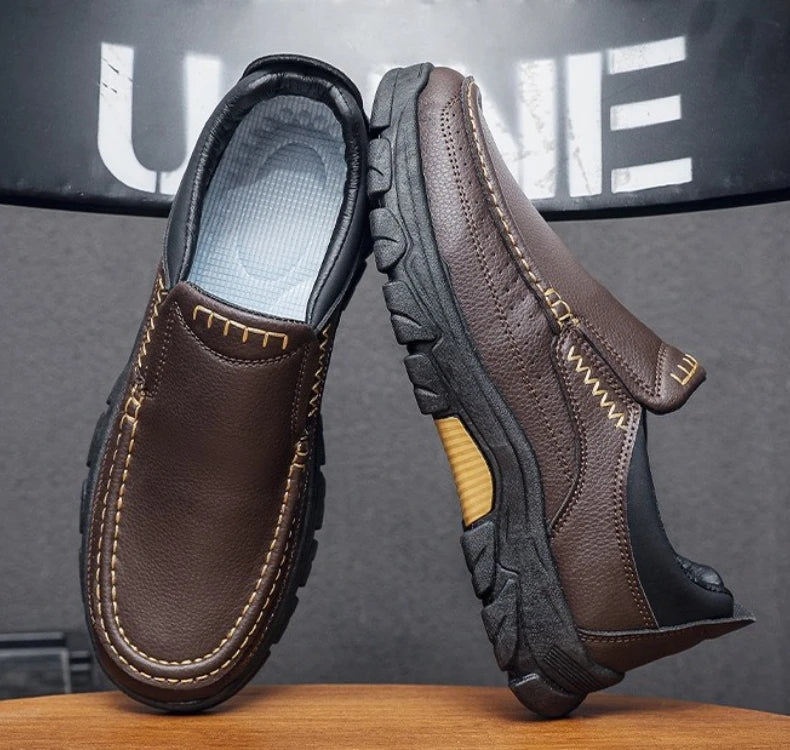 Nuevos zapatos informales para hombre de primavera y otoño, zapatos británicos para papá de mediana edad, zapatos de cuero de negocios a la moda
