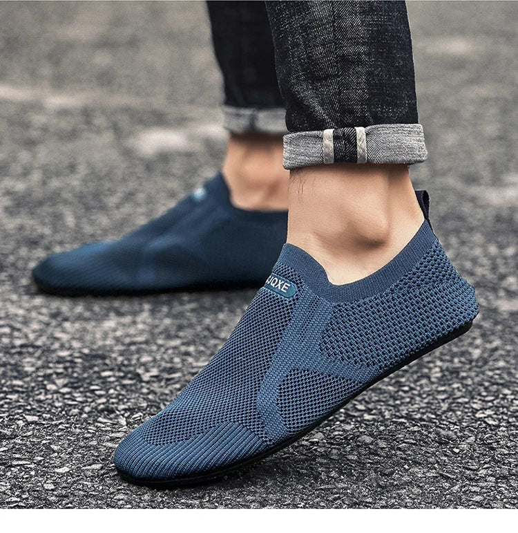 Zapatillas informales transpirables para hombre, zapatos ligeros sin cordones para caminar para hombre, mocasines flexibles antideslizantes para parejas, calzado suave de verano