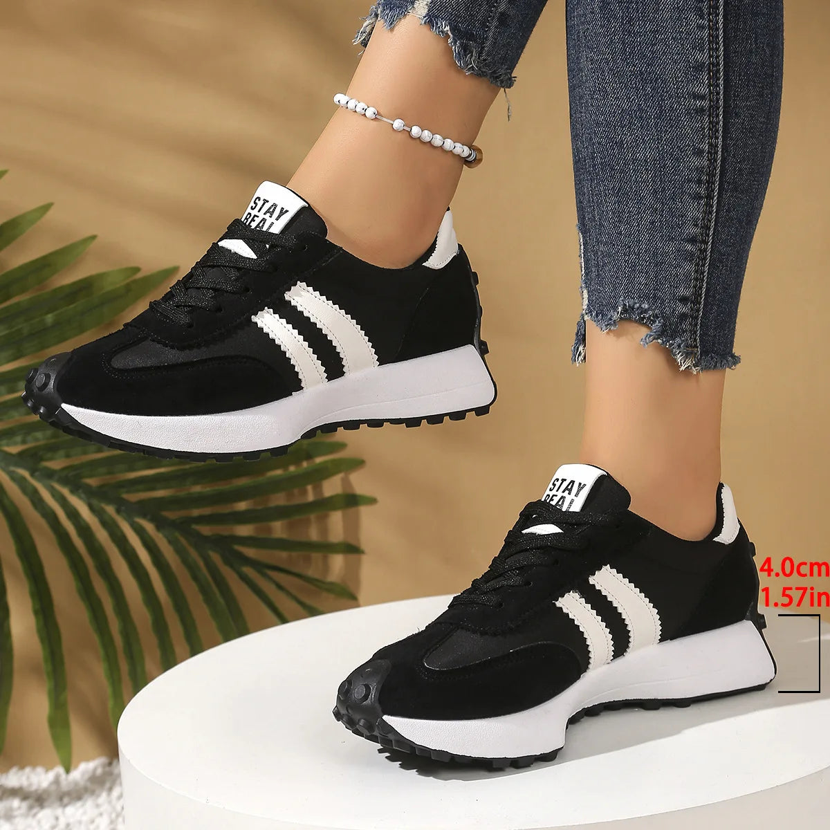 Nuevo 2025 zapatillas gruesas para mujer, zapatillas informales con plataforma a la moda, zapatillas ligeras de fondo suave para correr, zapatillas de deporte de malla de verano