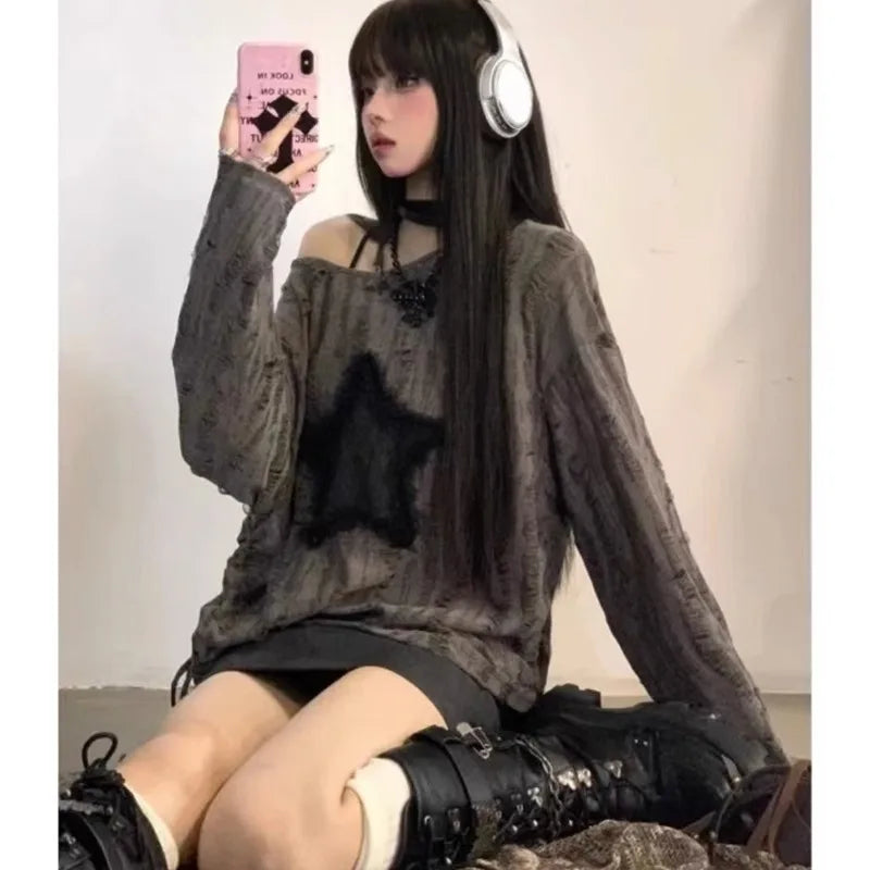 Suéter con estampado de estrellas y agujeros Y2K para mujer, ropa de calle a la moda, Tops con hombros descubiertos, prendas de vestir holgadas de manga larga Kpop de gran tamaño 2024