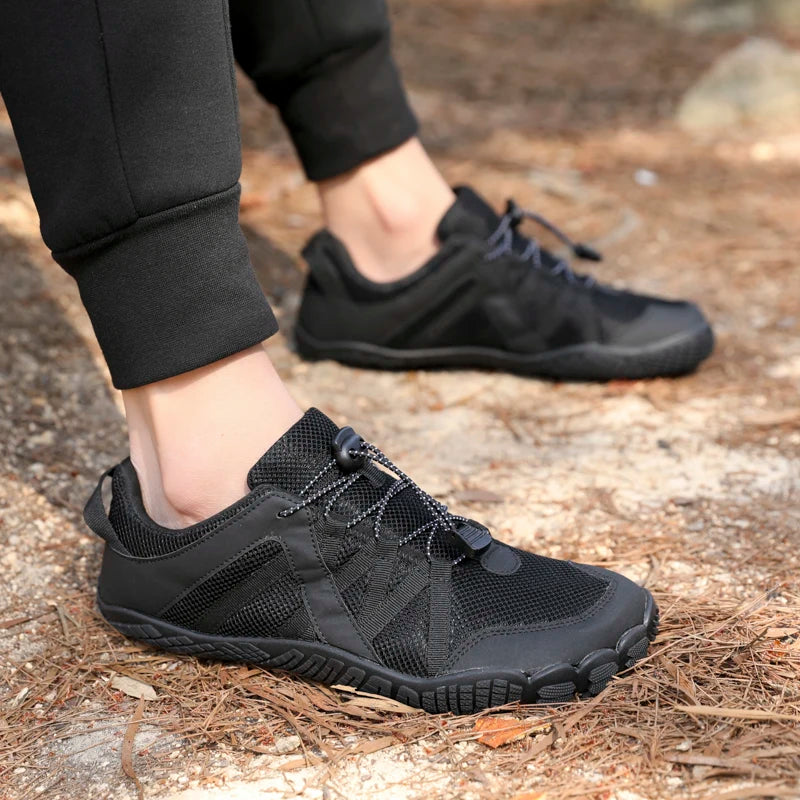 Zapatos de senderismo transpirables para hombre, zapatillas de deporte flexibles para exteriores, zapatos antideslizantes a la moda para caminar para hombre, zapatos informales de escalada de gran tamaño