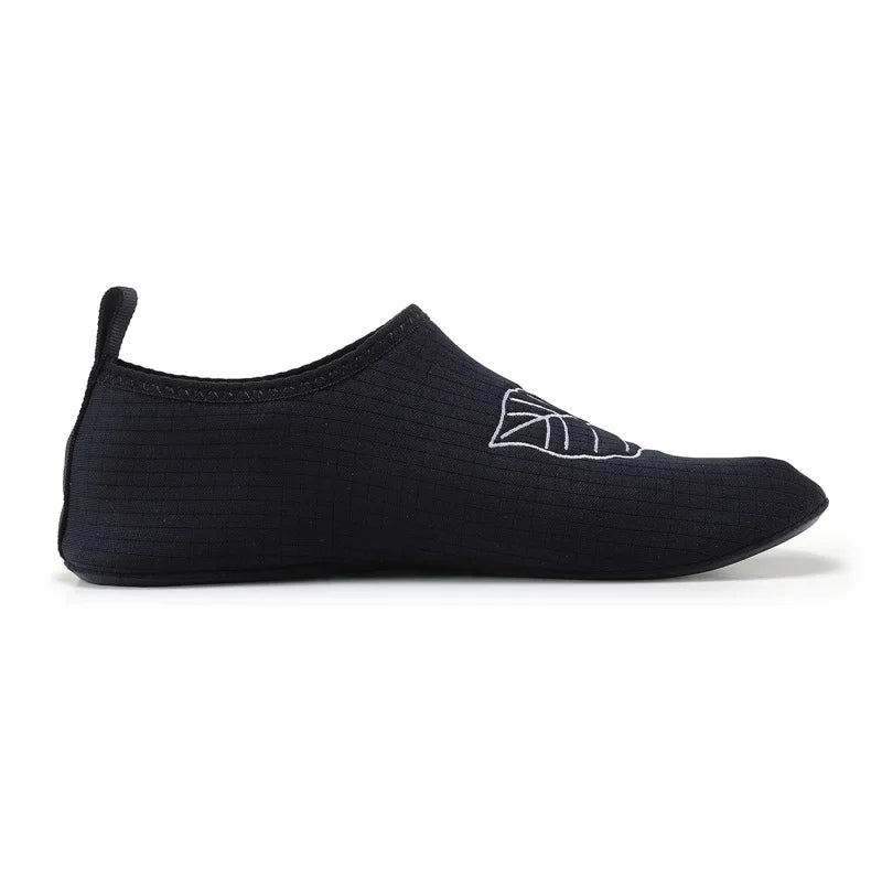 Zapatos acuáticos de secado rápido para hombre y mujer, zapatillas de playa ligeras, suaves y antideslizantes, talla Original 34-49, 2024