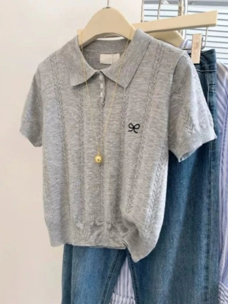 Camiseta de Punto con Cuello Polo y Bordado de Lazo, Manga Corta para Mujer