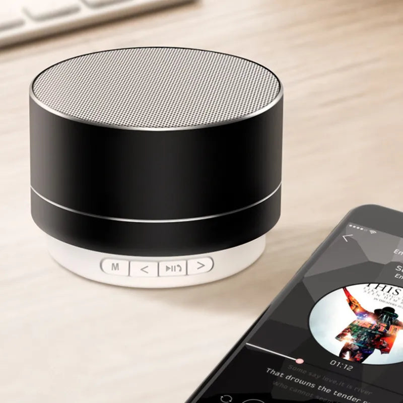 Altavoz Bluetooth inalámbrico A10, cañón de acero pequeño, Subwoofer, Mini tarjeta de regalo portátil, Altavoz Bluetooth, altavoces de Color para exteriores
