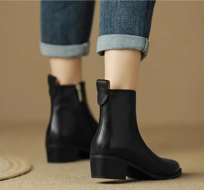 2025 Nuevos botines para mujer: botines minimalistas de tacón medio con punta puntiaguda y cuero suave y cremallera lateral, botas de moda adelgazantes