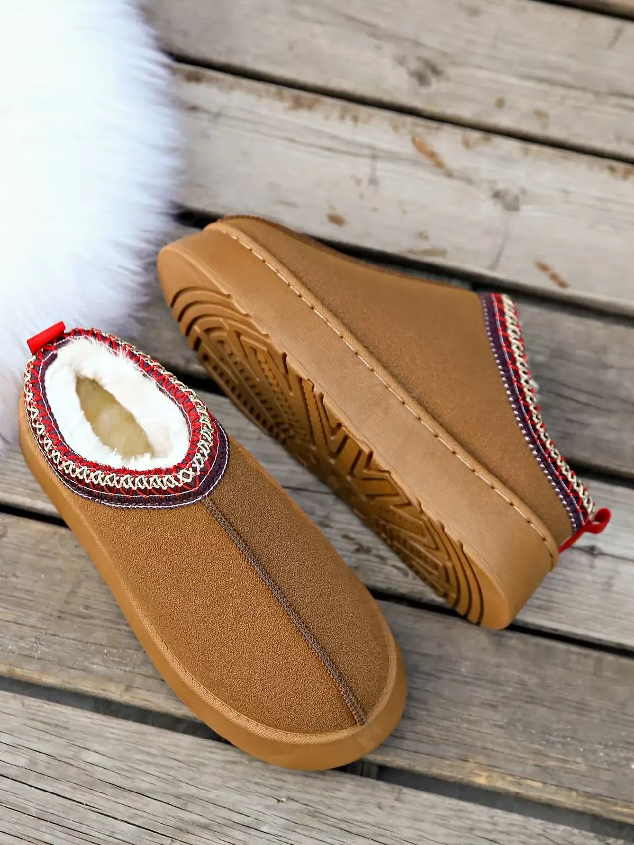 Zuecos de plataforma unisex con ribete étnico y forro de piel sintética