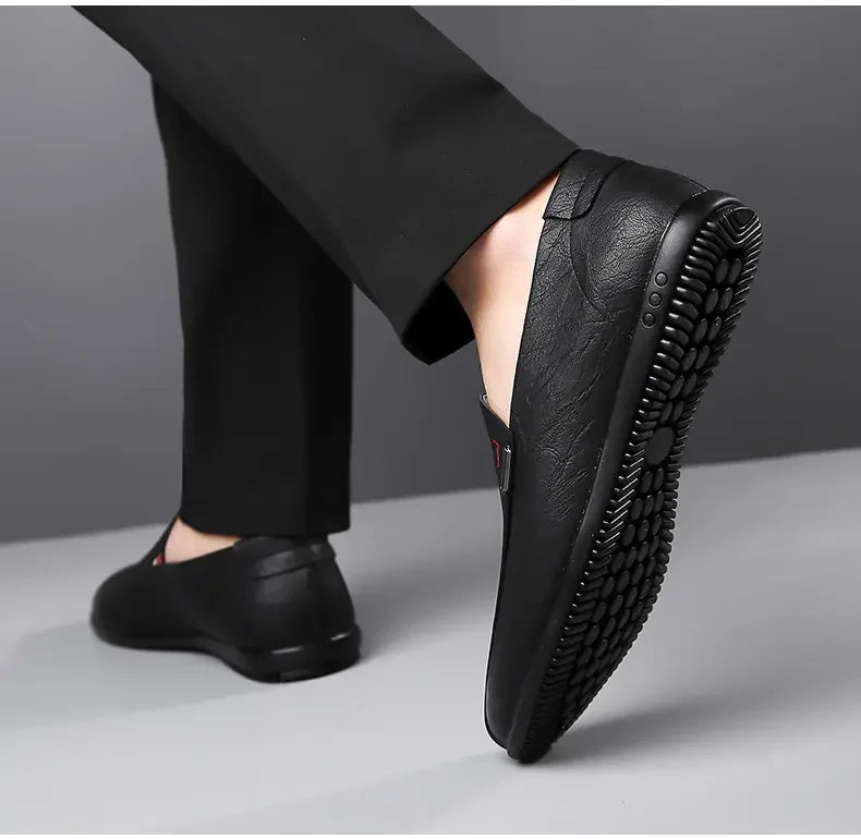 Mocasines de cuero para hombre con bordado, suela antideslizante, uso diario