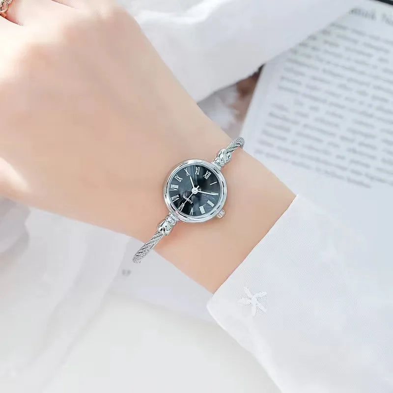 Reloj de pulsera para mujer a la moda, pulsera dorada, esfera pequeña, reloj elegante, nuevo reloj de pulsera de acero bonito para mujer, reloj de pulsera de cuarzo