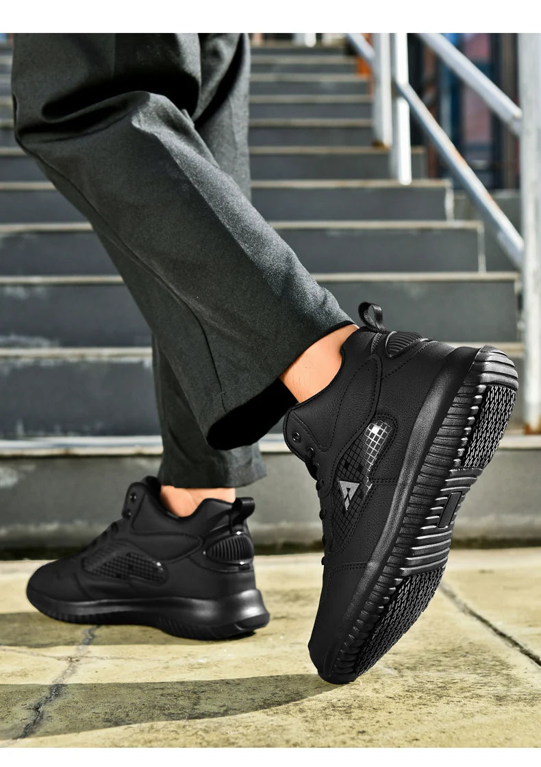 Zapatos de Chef para las cuatro estaciones, suela suave, antideslizantes, impermeables, a prueba de aceite, zapatos de trabajo de cocina, zapatillas ligeras informales de moda de talla grande para hombre