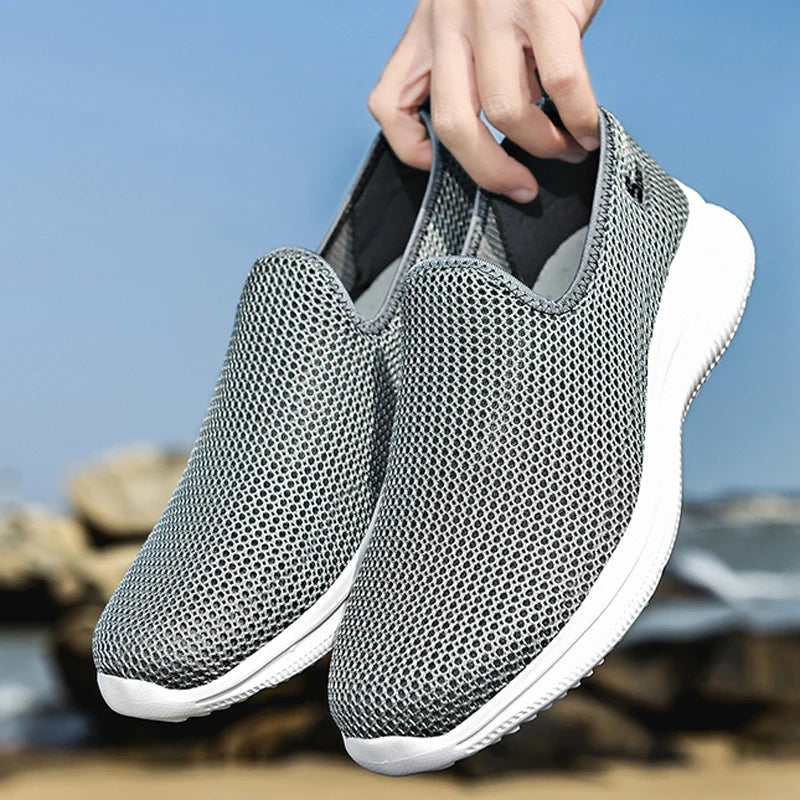 YRZL Zapatillas de deporte para hombre, zapatos informales transpirables Unisex, mocasines de malla antideslizantes para exteriores, zapatos de tenis ligeros a la moda para hombre