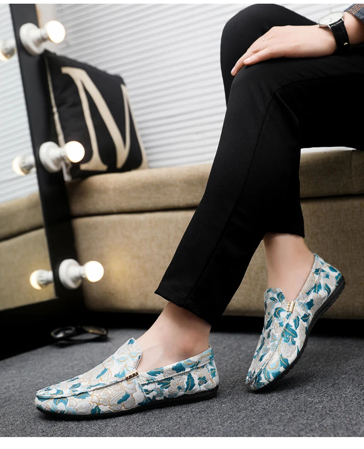 Zapatos Casuales Florales para Hombre | Estilo Mocasín Azul y Blanco