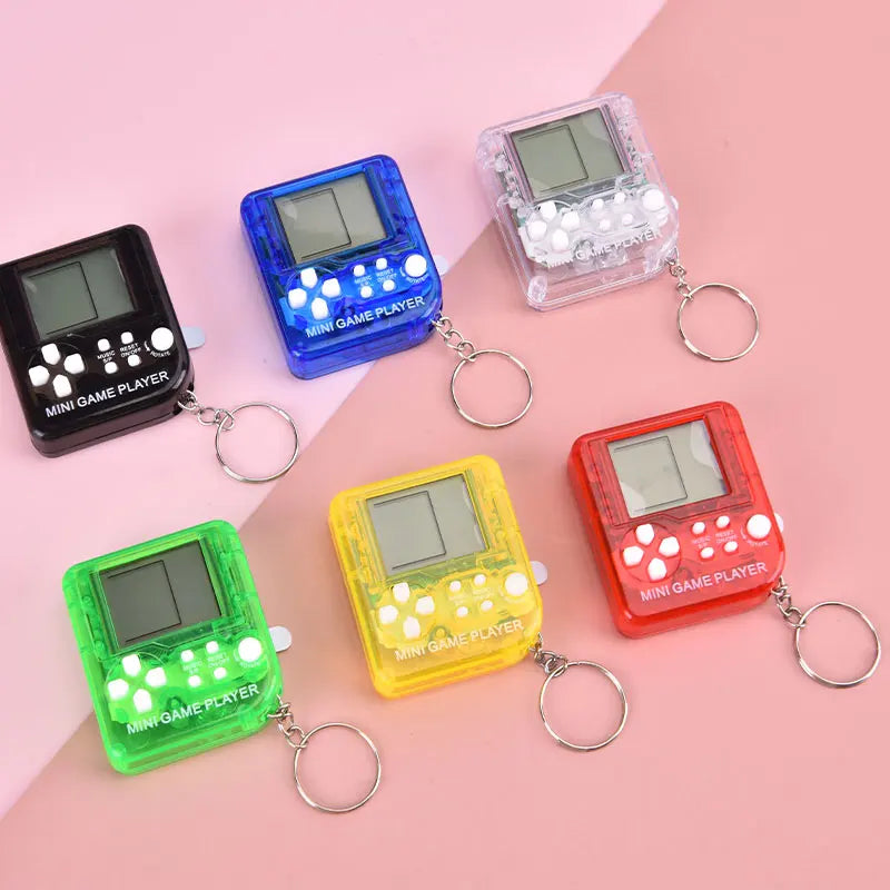 Mini Consola Retro con Llavero - 26 Juegos Clásicos Integrados