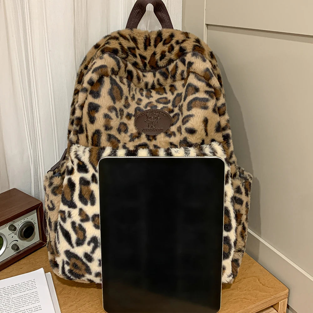 Mochila Japonesa de Primavera y Verano con Estampado de Leopardo y Parches de Felpa, Mochila para Computadora, Estilo Universitario