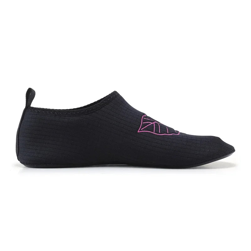 Zapatos acuáticos de secado rápido para hombre y mujer, zapatillas de playa ligeras, suaves y antideslizantes, talla Original 34-49, 2024