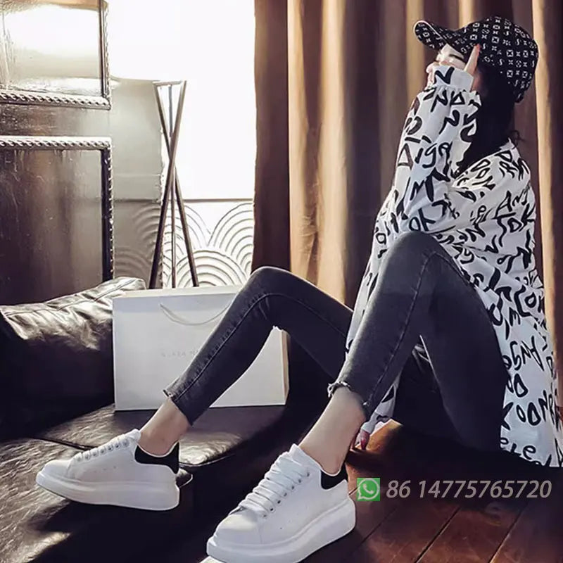 Zapatillas deportivas unisex con plataforma para hombre y mujer, para primavera y otoño, versátiles, a la moda, informales, blancas, de diseñador, con tacón oculto.