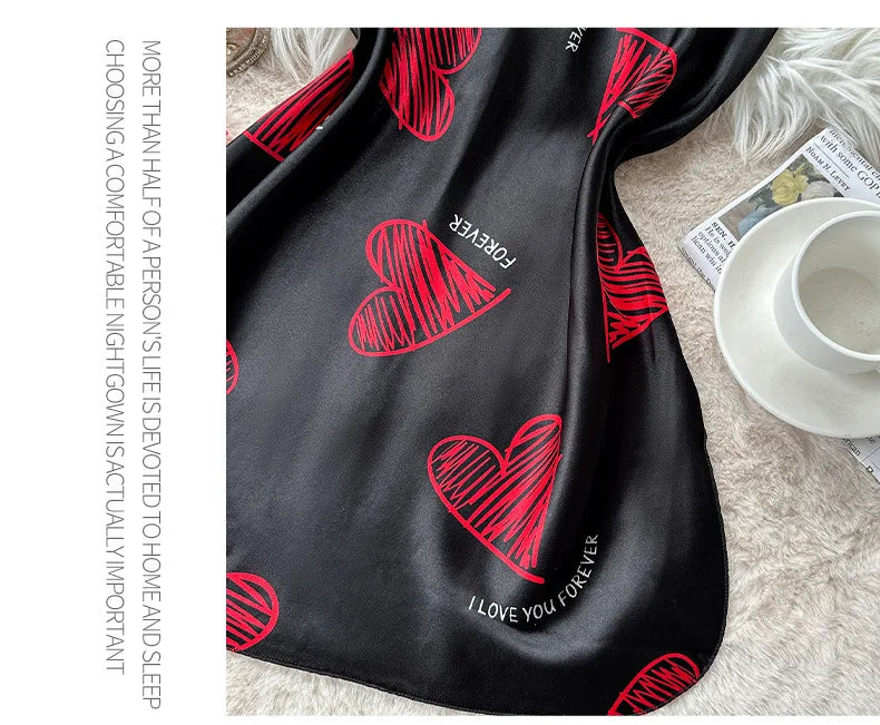 Camisón de Satén con Estampado de Labios | Mini Vestido de Dormir