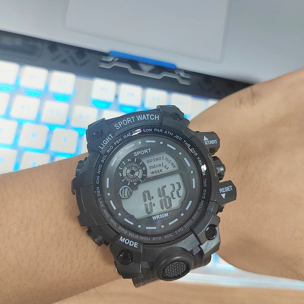 Reloj Deportivo Digital LED Resistente al Agua