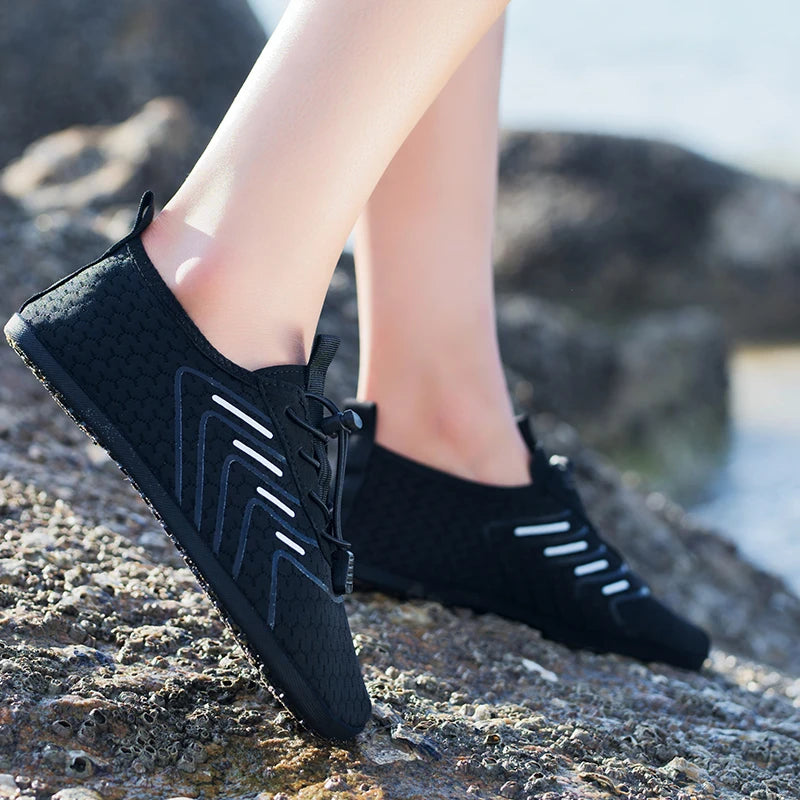 Zapatos acuáticos Unisex de secado rápido, moda para actividades al aire libre, zapatos de natación para hombres, zapatillas ligeras de Yoga para mujeres, zapatillas informales antideslizantes