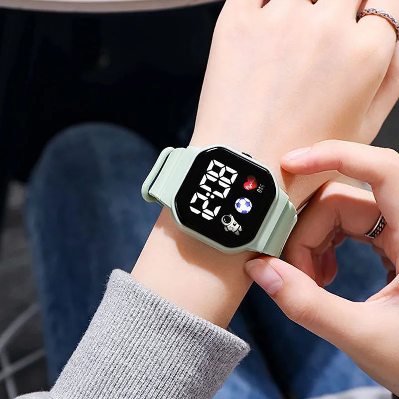 2 unids/set niños reloj estudiantes deportes LED relojes digitales Spaceman correa de silicona reloj de pulsera electrónico para niños niñas