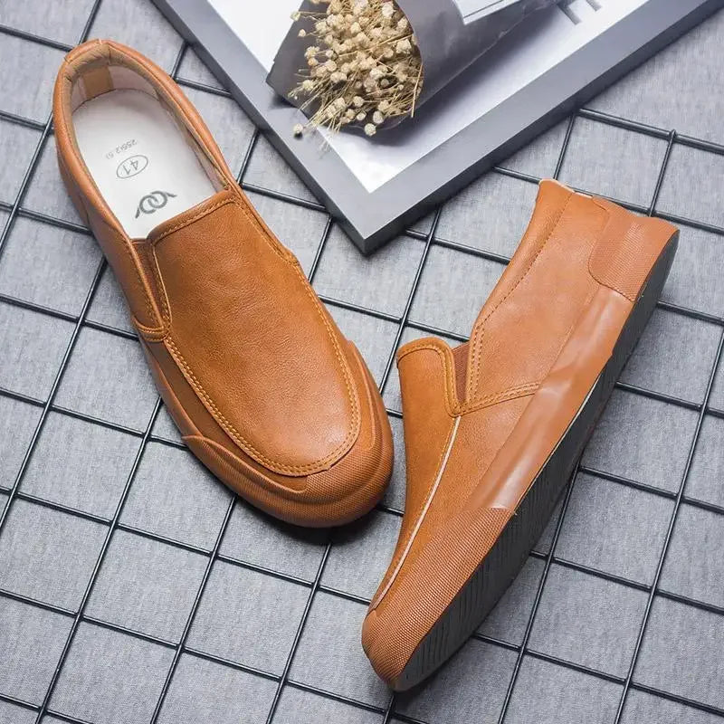 Nuevo en zapatos informales para hombre, sin cordones, talla 45, liquidación barata, elegantes, tendencia 20225, zapatos de cuero elegantes para hombre, clásicos y originales