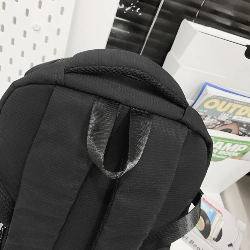 Mochila informal de nailon con múltiples bolsillos, mochila de gran capacidad con puerto de carga USB, bolso duradero para la escuela y el trabajo