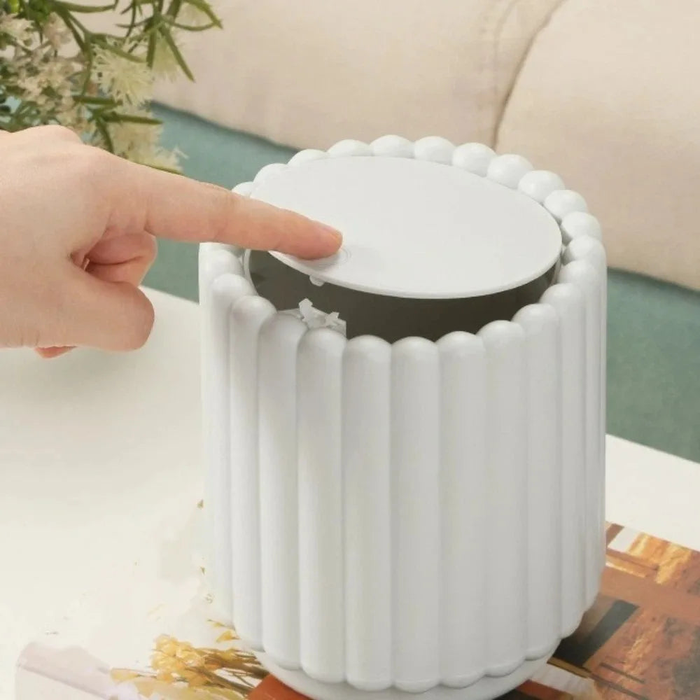 Cubo de basura de escritorio con tapa abierta, cubo de basura con forma de girasol de gran apertura, cubo de almacenamiento de plástico antideslizante para oficina