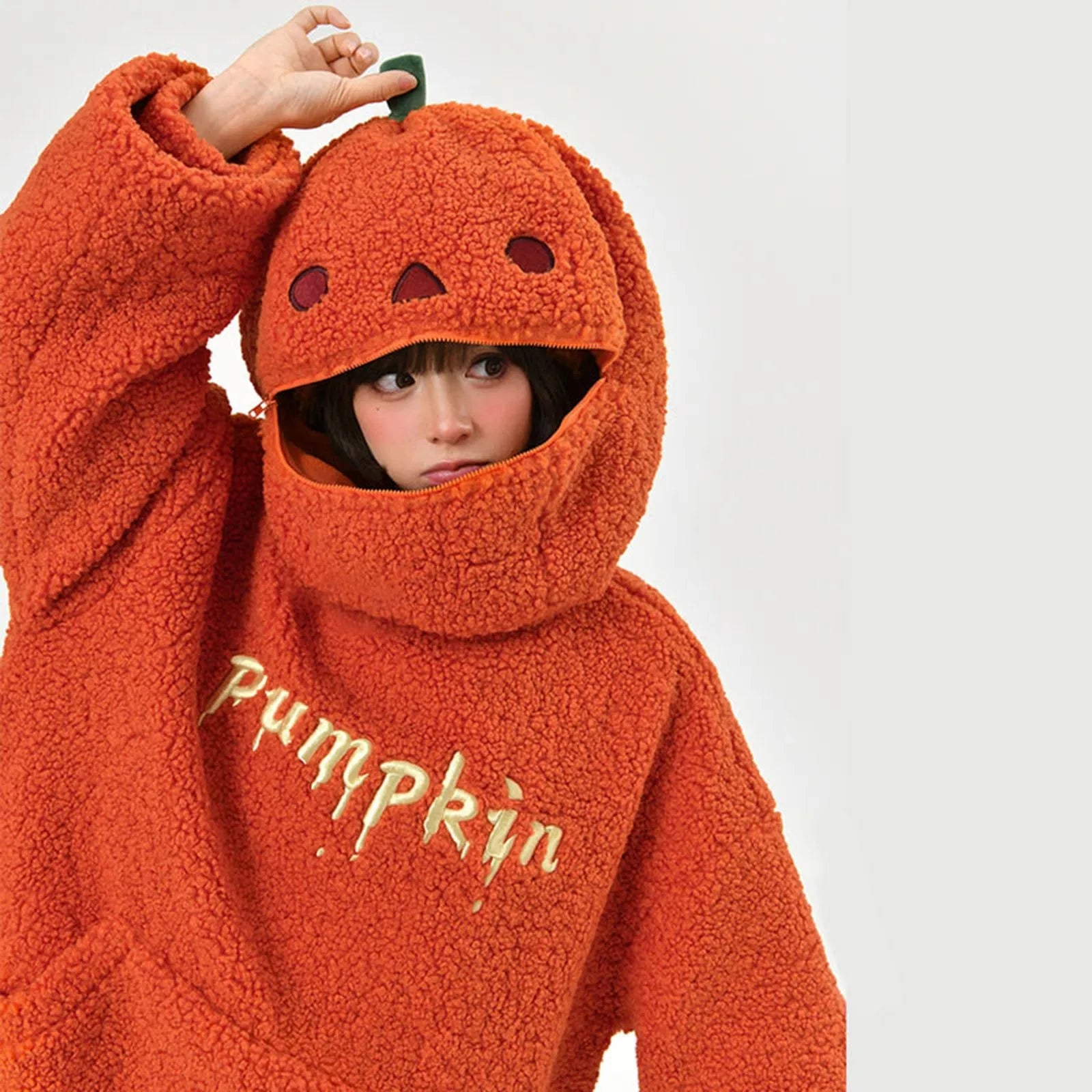 2025 otoño sudaderas con capucha de calabaza fiesta de Halloween cabeza de calabaza polar de cordero mujeres Sudadera con capucha bordado ropa de calle gruesa