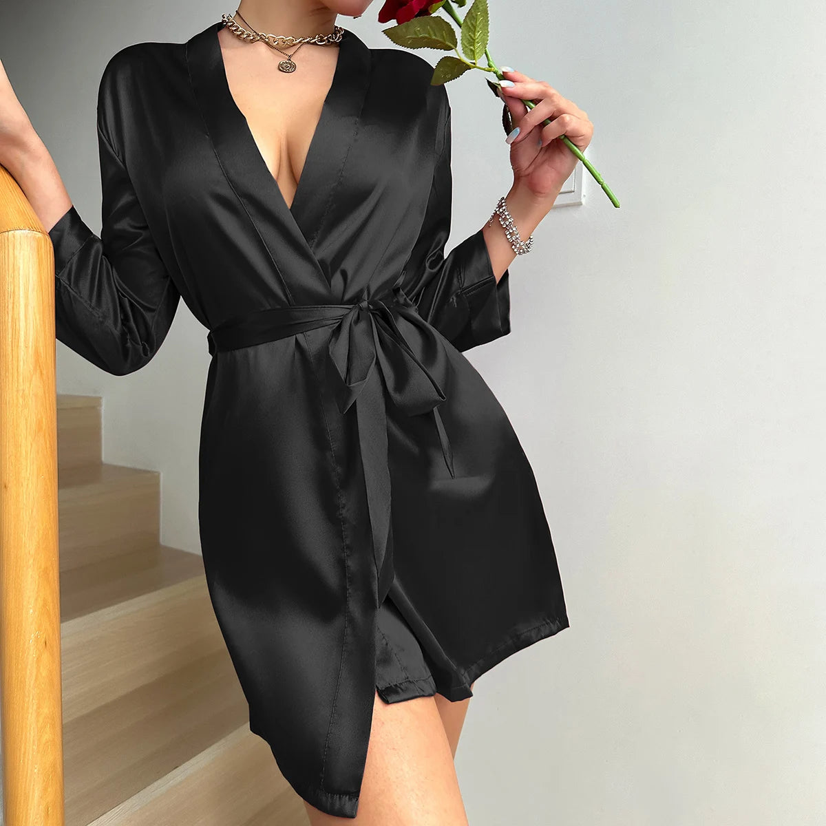 Pijamas de verano para mujer, albornoz con cordones para mujer europea y americana, vestido de mañana sexy, vestido para casa, puede usar bata de seda helada