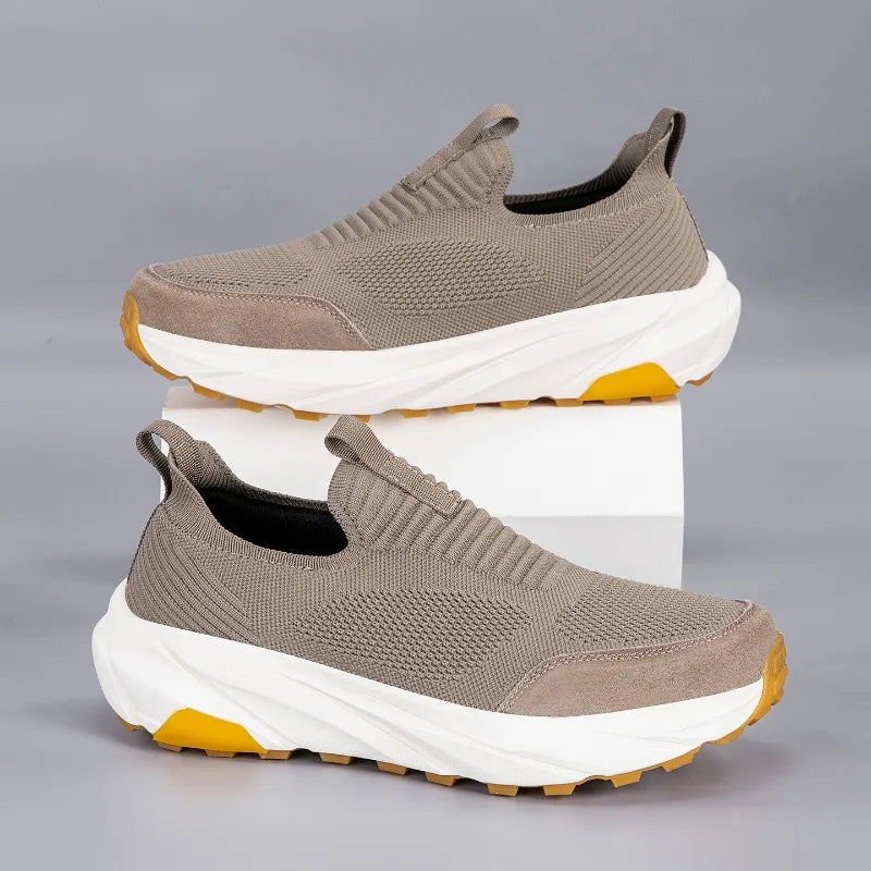 Zapatillas de malla sin cordones para hombre, suela gruesa, informales