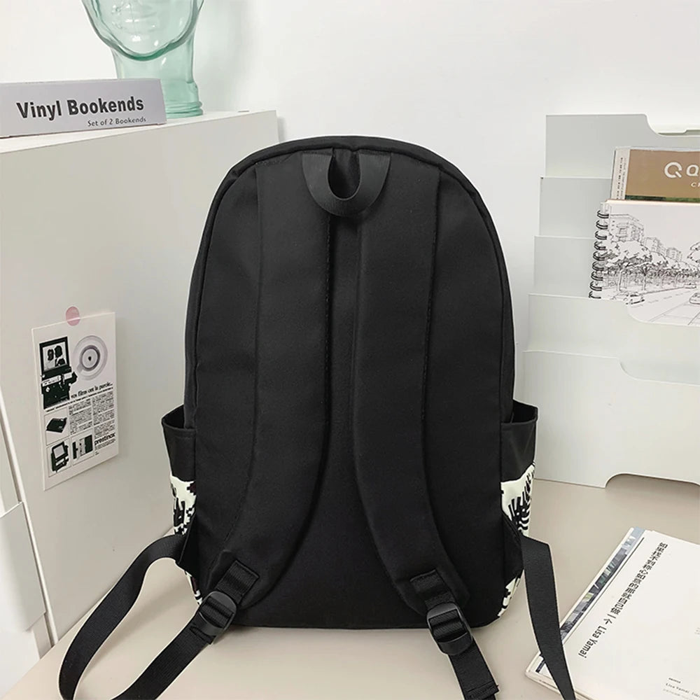 Mochila de Nailon con Estampado Étnico y Detalle de Logotipo, Mochila Multibolsillos, Ligera y Resistente al Agua para la Escuela y Uso Diario