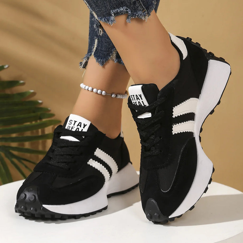 Nuevo 2025 zapatillas gruesas para mujer, zapatillas informales con plataforma a la moda, zapatillas ligeras de fondo suave para correr, zapatillas de deporte de malla de verano