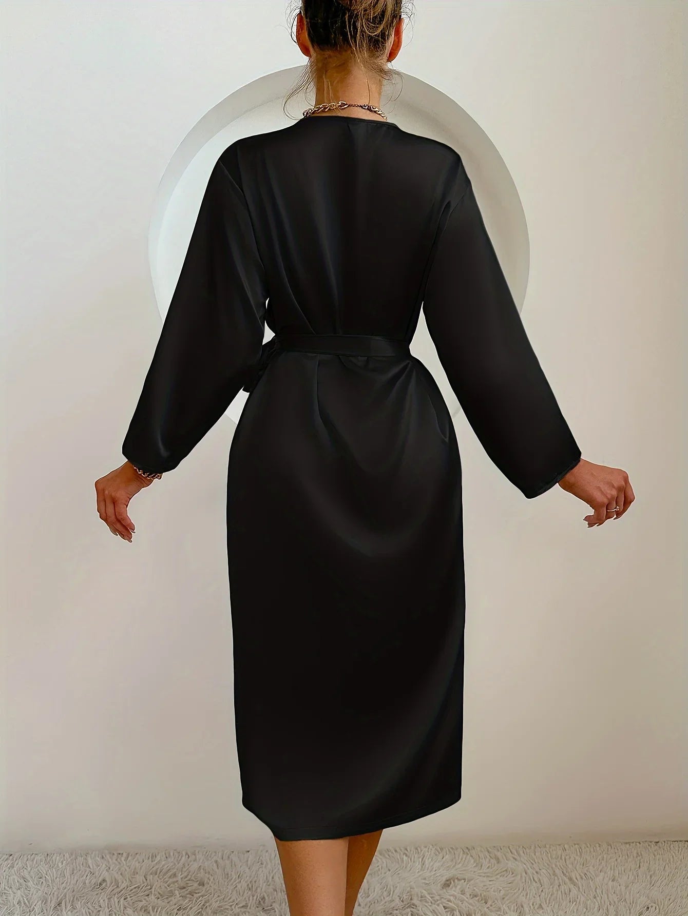Bata de Satén para Mujer con Cinturón - Elegante y Sedosa