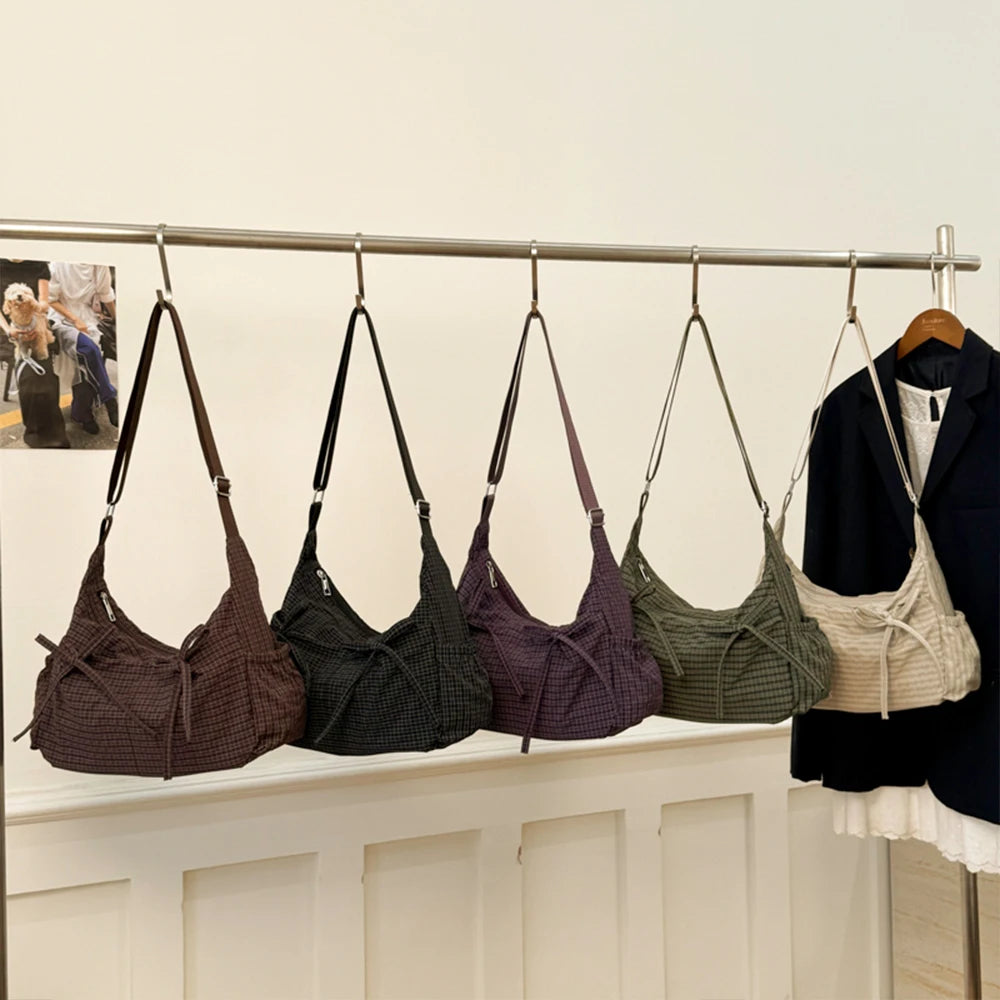 Bolso de hombro individual con rejilla retro de estilo coreano, gran capacidad, versátil para la escuela, el trabajo y los desplazamientos, diseño unisex