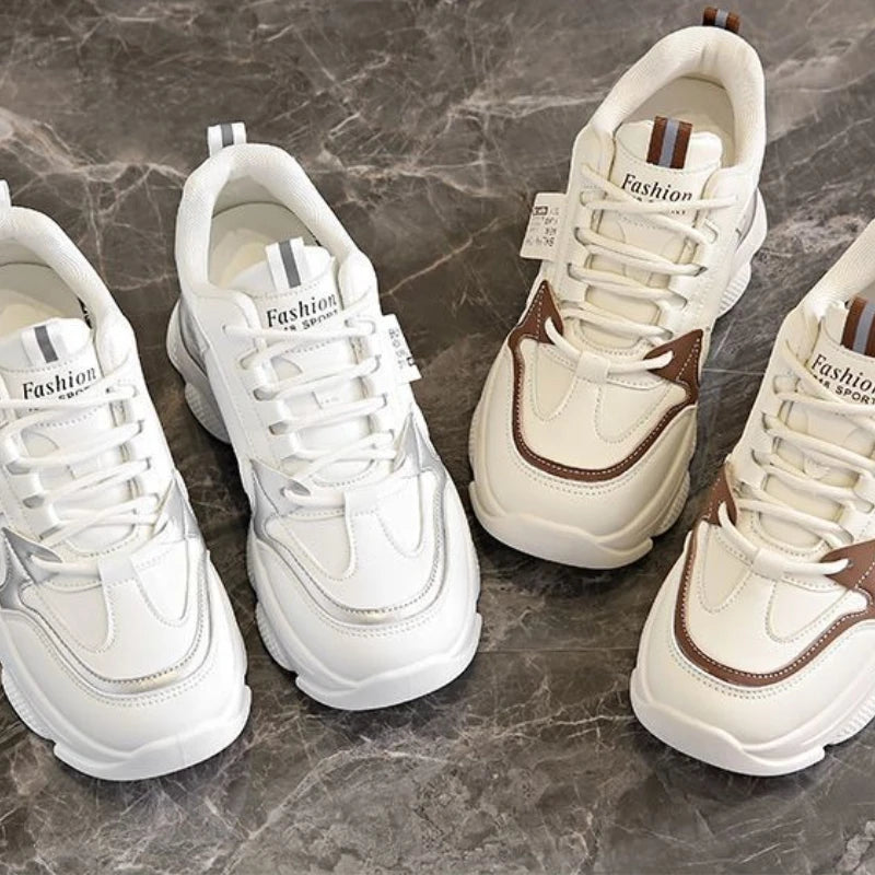 Zapatos deportivos ligeros de suela gruesa para mujer, calzado informal blanco nuevo para primavera y otoño, zapatos con suela gruesa y aumento de altura