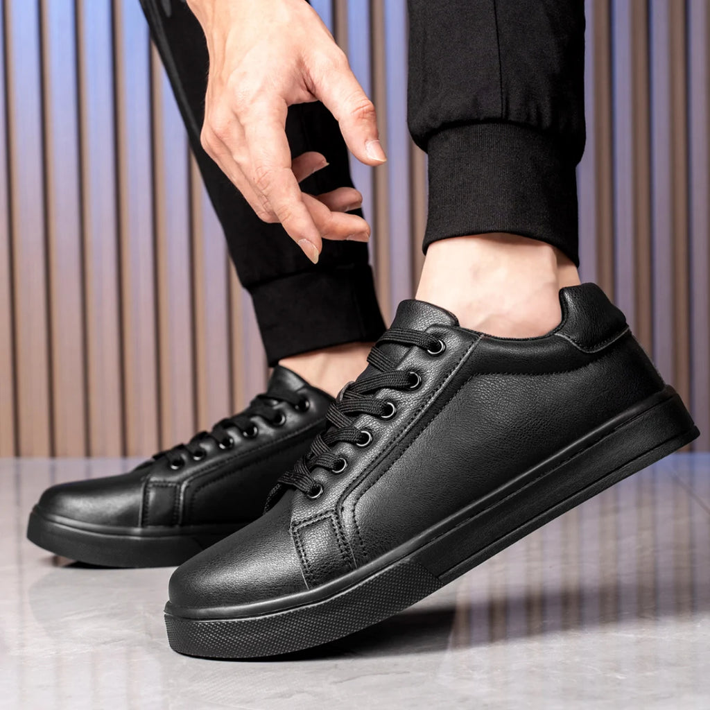 Zapatos de cuero para hombre, zapatillas de deporte informales de tendencia, zapatillas de ocio transpirables para hombre, calzado antideslizante, zapatos vulcanizados para hombre