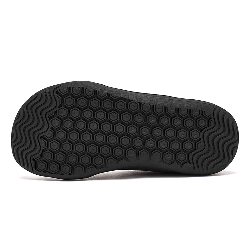 HOBIBEAR Zapatos descalzos para niños y niñas, zapatillas con punta ancha y cierre de gancho, zapatos transpirables ligeros de malla (para niños pequeños/niños pequeños/niños grandes)