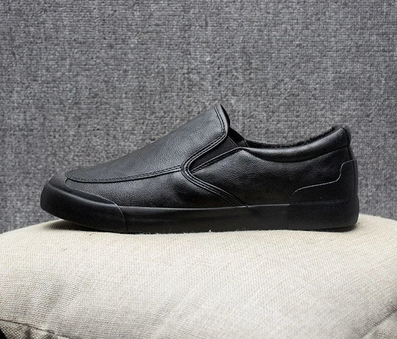 Nuevo en zapatos informales para hombre, sin cordones, talla 45, liquidación barata, elegantes, tendencia 20225, zapatos de cuero elegantes para hombre, clásicos y originales