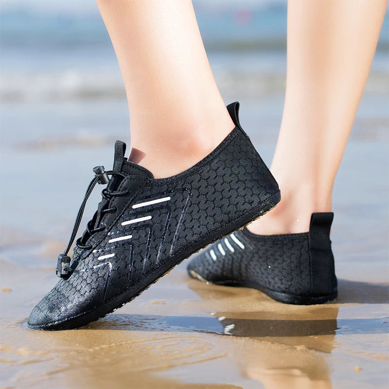 Zapatos acuáticos Unisex de secado rápido, moda para actividades al aire libre, zapatos de natación para hombres, zapatillas ligeras de Yoga para mujeres, zapatillas informales antideslizantes