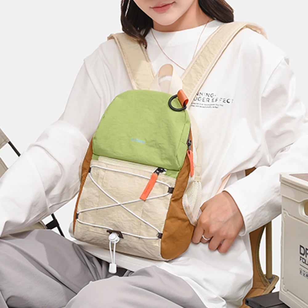 Mini Mochila de Nailon con Bloques de Color, Mochila Ligera con Cordón Elástico, Bolsa Resistente para Senderismo y Uso Diario
