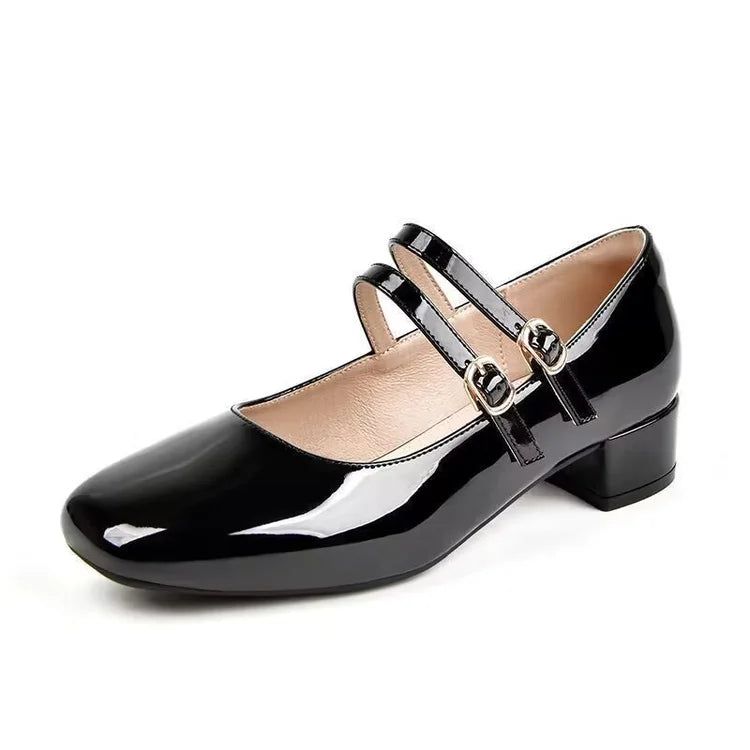 2025 Nuevos zapatos de tacón Mary Jane de charol burdeos para mujer, zapatos de vestir de tacón bajo con doble hebilla dorada de inspiración vintage