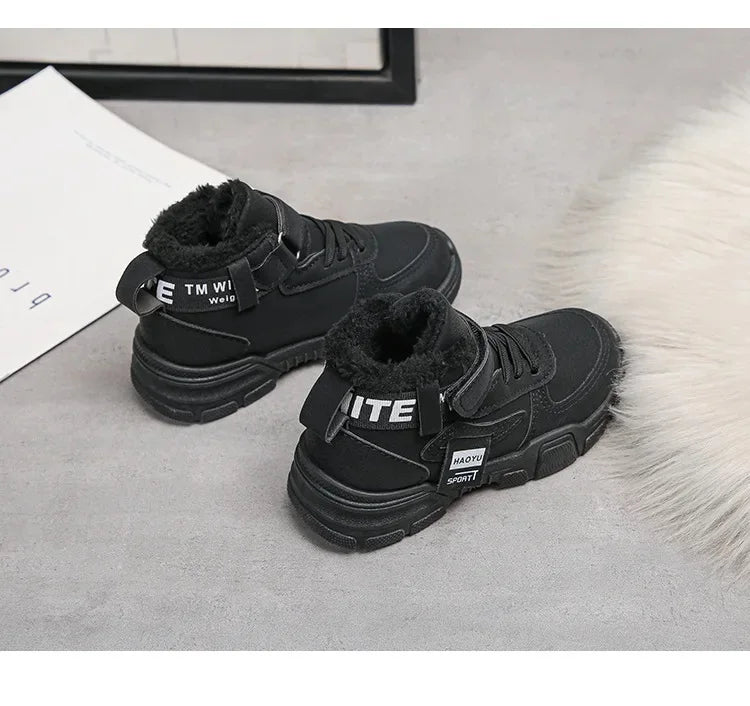 2025 nuevas botas de invierno para niños, además de Cachemira, botas de nieve gruesas y cálidas, botas antideslizantes de moda para niñas, zapatos para estudiantes al aire libre