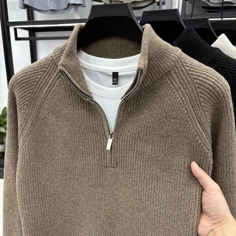 Suéter Masculino con Media Cremallera y Cuello Alto | Estilo Coreano