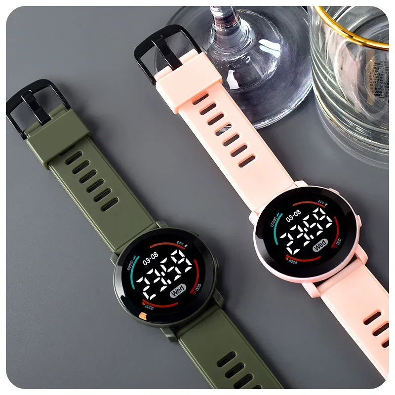 Reloj deportivo Digital LED para niños, pulsera electrónica resistente al agua, Spaceman, correa de silicona, relojes deportivos digitales
