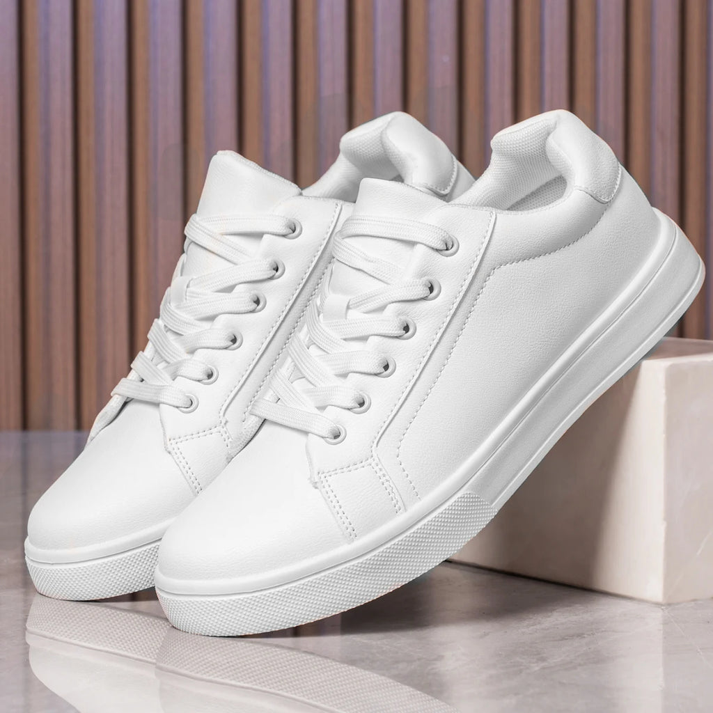 Zapatos de cuero para hombre, zapatillas de deporte informales de tendencia, zapatillas de ocio transpirables para hombre, calzado antideslizante, zapatos vulcanizados para hombre