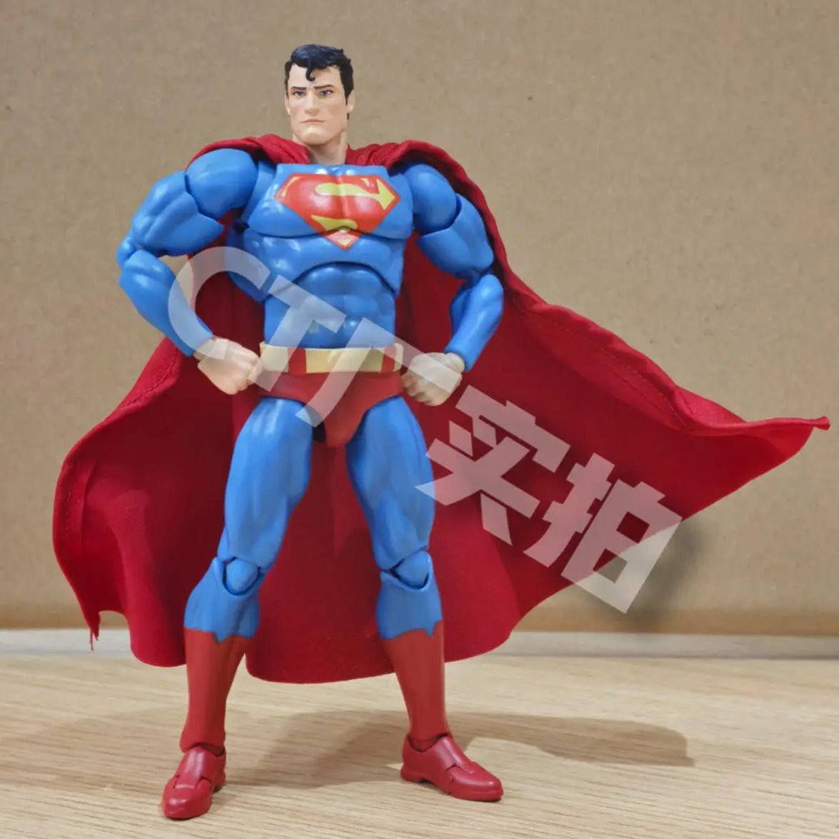 Figura de Acción Articulada CT MAFEX No.117 Superman (Hush) DC Comics Liga de la Justicia, Modelo Coleccionable para Adultos