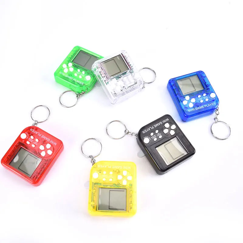Mini Consola Retro con Llavero - 26 Juegos Clásicos Integrados