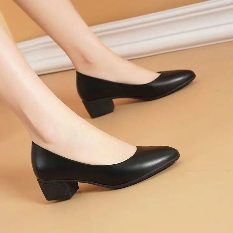 Zapatos de tacón bajo para mujer, zapatos formales de cuero genuino negro, sin cordones, cómodos, de tacón medio, novedad de 2025