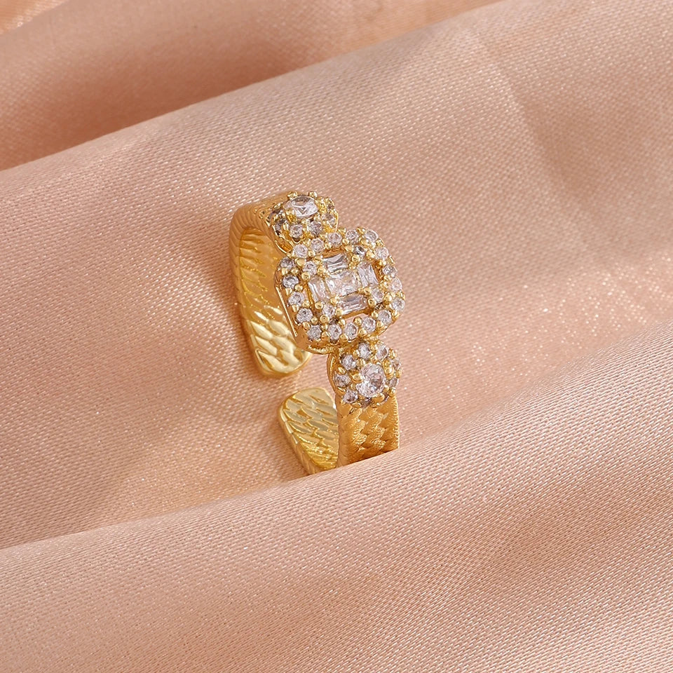 Anillos Ajustables ZAKOL de Lujo con Circonitas Geométricas Cuadradas Micropavimentadas, Joyería Deslumbrante para Bodas y Fiestas